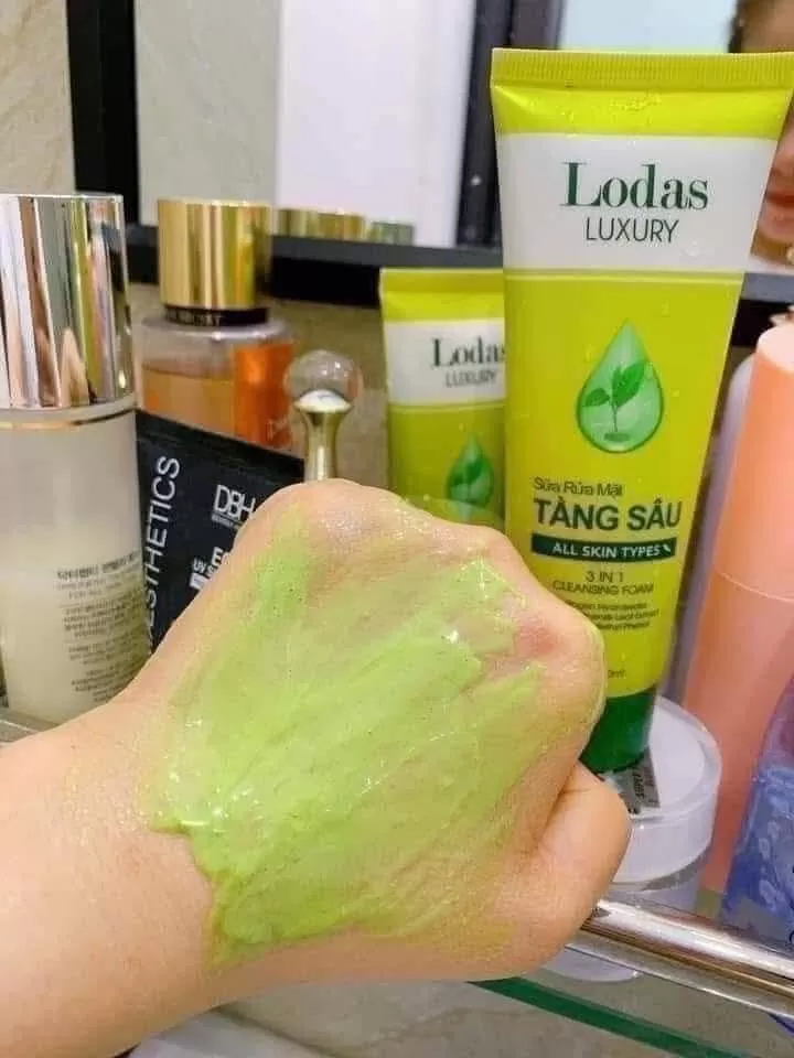 Chất b&ecirc;n trong của sữa rửa mặt tầng s&acirc;u Đan Thy