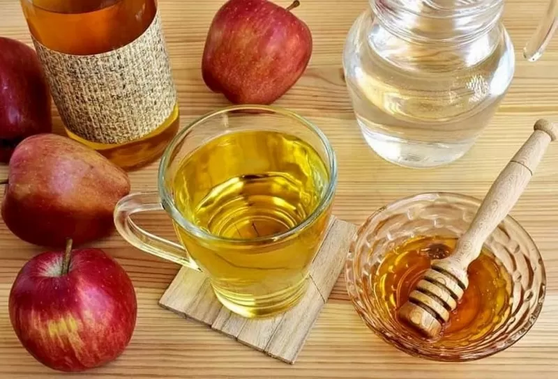 c&aacute;ch d&ugrave;ng giấm t&aacute;o để trị mụn